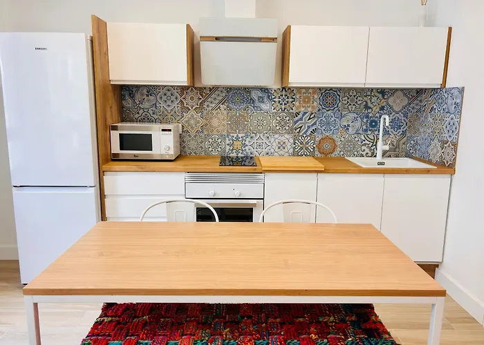 Playa De Canteras-albareda 2 Apartment *